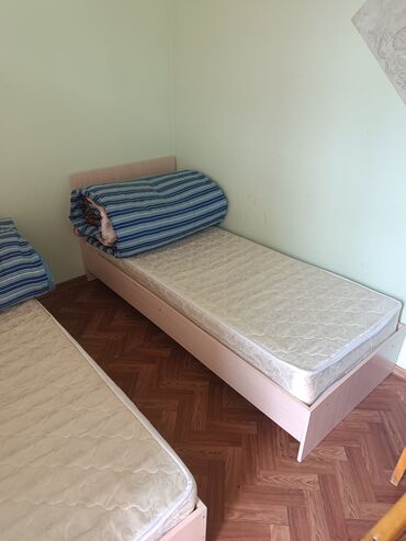пилита бу: Односпальная кровать, Б/у, С матрасом, ЛДСП, длина - 195 см