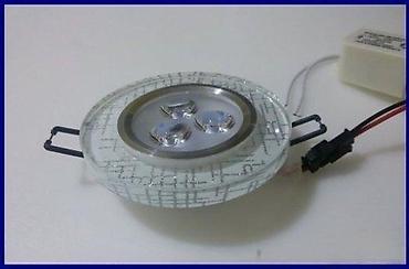 prodajem sporet: LED lamp rozetna 5W 0K staklena. LED rozetna staklena 3X1W+2w 0K — 4
