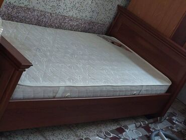 macalka satisi: Б/у, Односпальная кровать, Без подьемного механизма, С матрасом