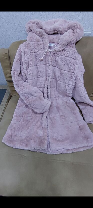 Dəstlər, kostyumlar: Qadın geyimləri. 5-7-10-15-20 azn. Xacmaz ve Bakıda yaşayanlar ucun — 14