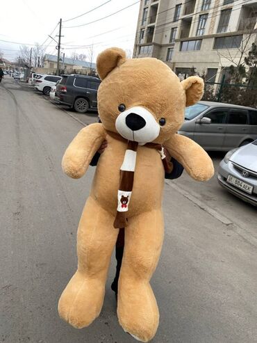 Игрушки: Мишка 140 см, с бесплатной доставкой по Бишкеку.
Наш адрес: гоголя 120