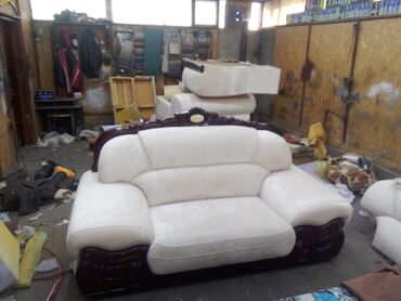 Ремонт, реставрация мебели: Ремонт-реставрацияперетяжка мягкой мебели. Замена обивочной — 11