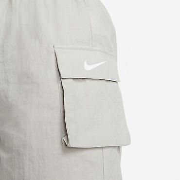 aksa: Nike Sportswear Essential Women's Woven High-Waisted Shorts vel. M — 3