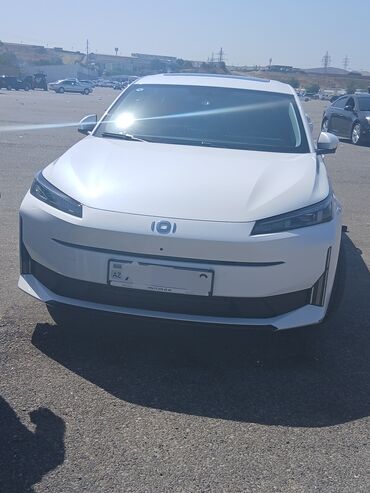 Changan: Changan Qiyuan A05: 1.5 l | 8000 km Sedan