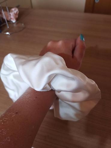 pinko uz: Velika satenska gumica za kosu (scrunchie) - Materijal: glatki — 1