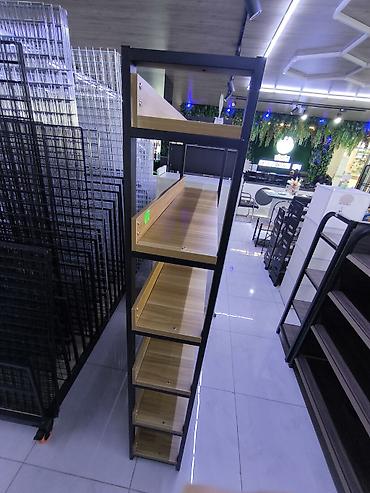 Оборудование для магазинов: Mağaza vitrini üçün çoxsəviyyəli raf sistemi - Material: metal karkas — 3