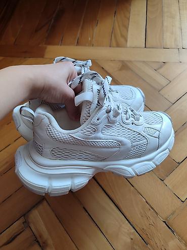 krossovka: Balenciaga, Ölçü: 40, rəng - Ağ, İşlənmiş — 1