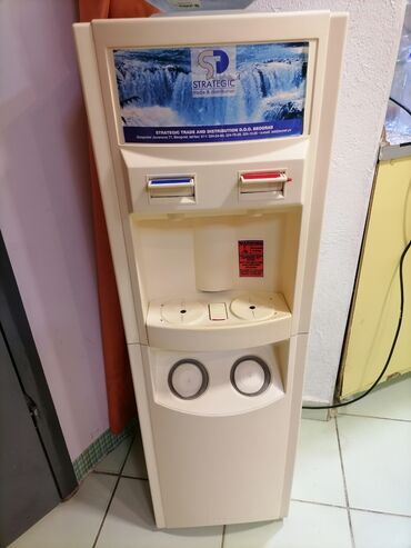 aparat za espreso kafu: Aparat za Hlađenje i zagrevanje vode Vertikalni. Bez balona 8000