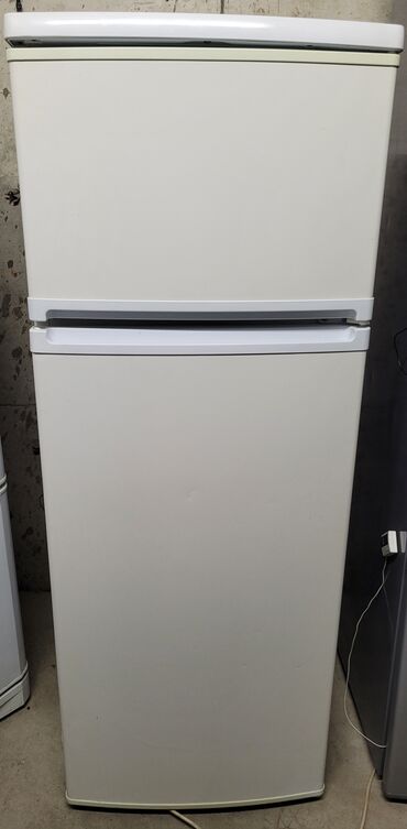 Холодильники: Холодильник Beko, Б/у, Двухкамерный, De frost (капельный), 58 * 145 * 58