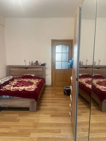 xacmaz kirayə evlər: 21-28 yaş aralığında, səliqəli, sakit və mehriban biri ilə evi