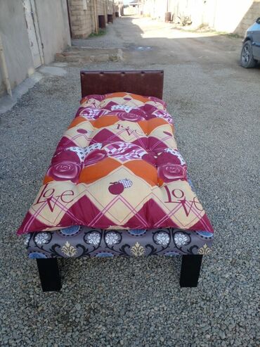 Çarpayılar: Kravat Təzə hazırları var Çatdırılma münasib qiymətə Bir nəfərlik — 8