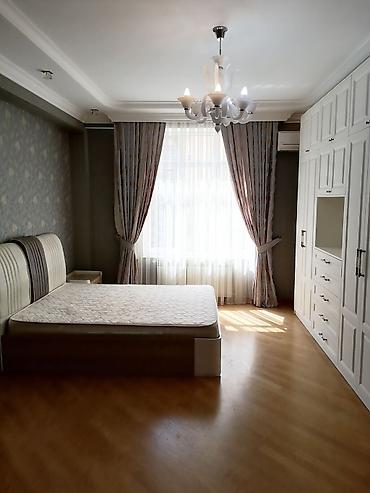 Daşınmaz əmlak: 8-ci kilometr, 2 otaqlı, Yeni tikili, m. Xalqlar Dostluğu, 91 kv. m — 10