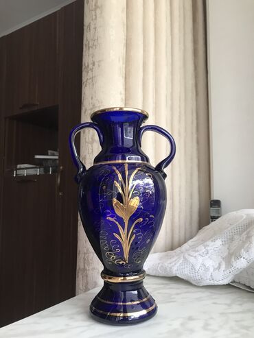 tülpan gül: Bir vaza, Bogem şüşəsi