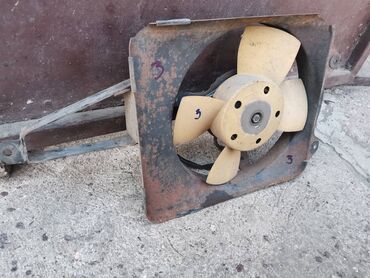 Auto delovi: Ventilator hladnjaka Lada 2107 Riva sa postoljem broj 3. Polovani — 10