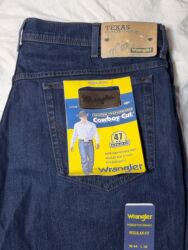 Джинсы: Wrangler джинсы. ОРИГИНАЛ. КЛАСИКА. ПРЯМЫЕ. Тёмно синий. 100% at lalafo.kg — 24 Джинсы: Wrangler джинсы. ОРИГИНАЛ. КЛАСИКА. ПРЯМЫЕ. Тёмно синий. 100% — 24