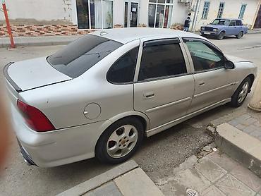 chevrolet cruze hatchback: Opel Vectra: 1.8 l | 2000 il 300000 km Sedan — 3