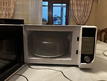 mercedes mikro: De’Longhi Sfornatutto mikrodalğalı soba - Rəng: ağ/qara ön panel - Ön — 2