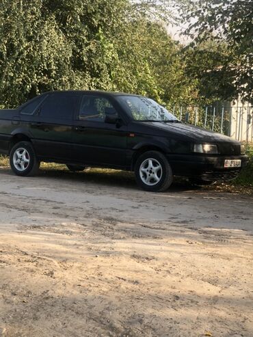 купить чехлы на гольф 4: Volkswagen Passat: 1989 г., 1.8 л, Механика, Газ, Седан