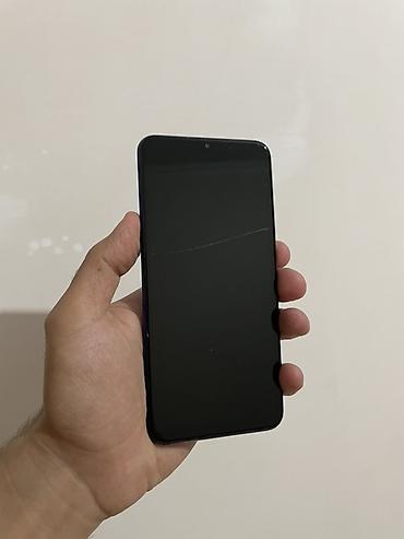 red magic 9 pro plus: Problemi yoxdur ekranda ortadan çat var oda heç bir problem yaratmır — 3