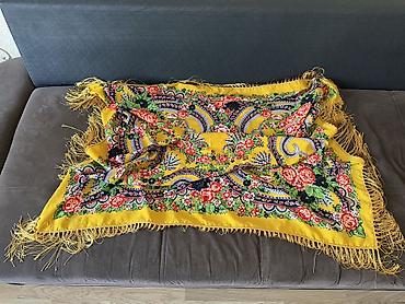 Hicab: Məhsul: Klassik naxışlı kəlağayı/şal - Material: 80% yun, 20% viskoza — 2