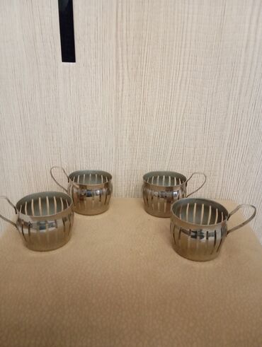 ведро с отжимом: Məhsul: Metaldan hazırlanmış fincan altlığı/kasa tutacağı dəsti (4