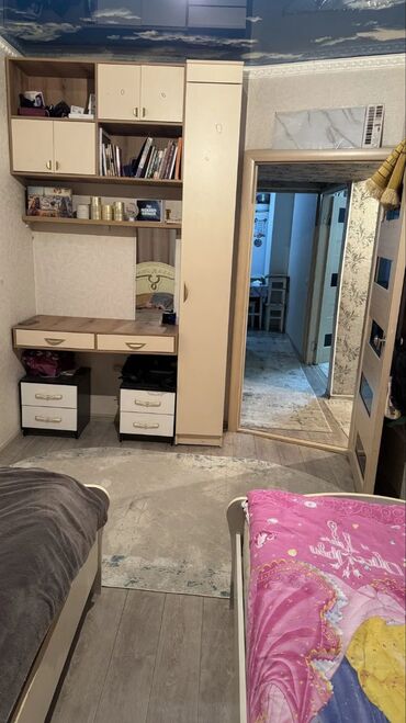 квартира в городе токмок: 3 комнаты, 63 м², 104 серия, 1 этаж, Евроремонт