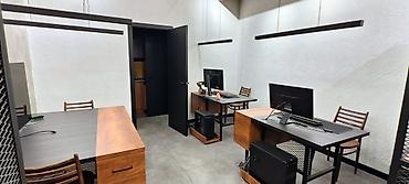 Аренда офисов: Аренда офисов, 45 м², В бизнес центре, С оборудованием, С отдельной кухней, С отдельным входом — 2