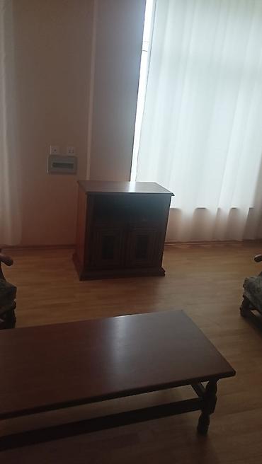 telvizor altı: Qonaq otağı üçün, İşlənmiş, Açılan, Dördbucaq masa, 8 stul — 4