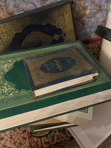 Dini kitablar: Müxtəlif ölçüdə Mədinə Məkkə və digər ziyafətlərdə gətirilmiş Quranı — 12