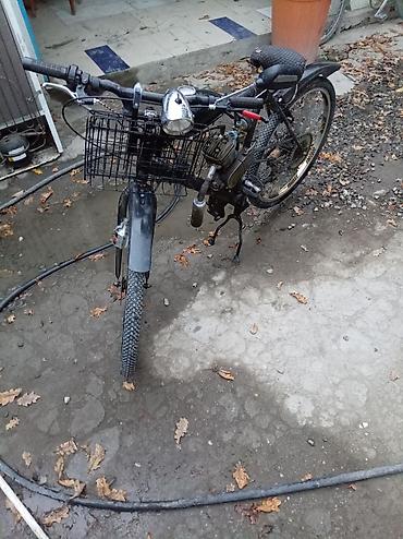 balaca moto: Mühərriki quraşdırılıb. Şəhərdaxili qısa məsafələr, kənd yolları və — 1