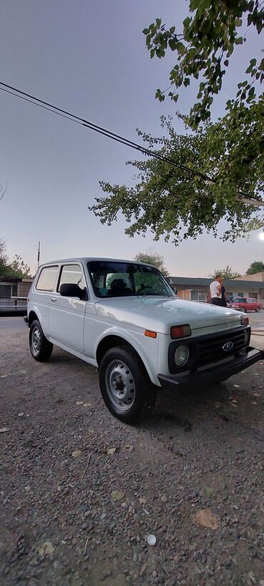 lada 014: VAZ (LADA) 4x4 Niva: 1.7 l | 1990 il | 82000 km Hetçbek