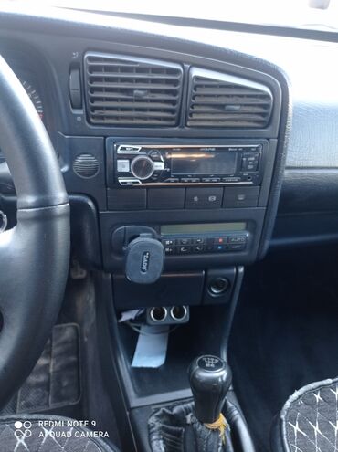 резиновые полик: Volkswagen Passat: 1995 г., 1.8 л, Механика, Бензин, Седан