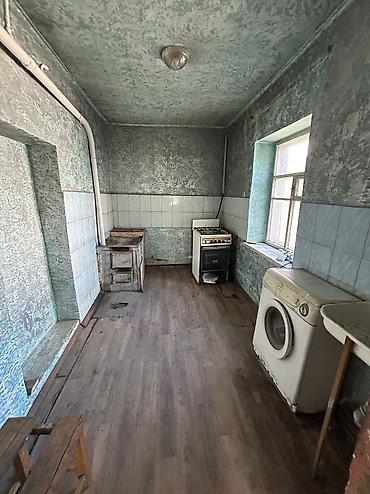 Продажа коттеджей и домов: Продаю дом в г.Кара-Балта Район почтового (ул.Кирова) Дом 60 кв.м + — 8