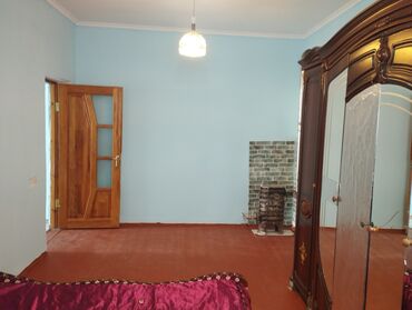 Həyət evləri və villaların satışı: 3 otaqlı, 100 kv. m, Orta təmir — 9