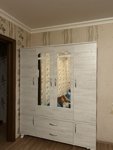 Dolablar: Açılan, 4 qapılı Düz dolab, Qarderob, paltar dolabı — 4