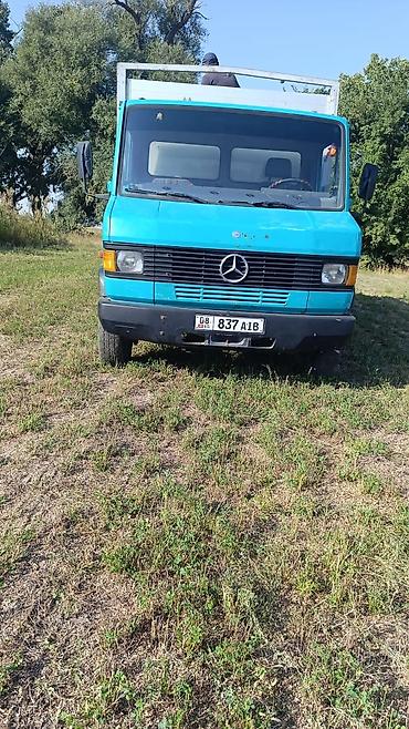 Грузовой автомобиль Mercedes-Benz T1 711D (среднетоннажник) - Кабина