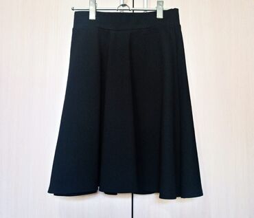 теннисная юбка в школу: S (EU 36), M (EU 38), XL (EU 42), цвет - Черный