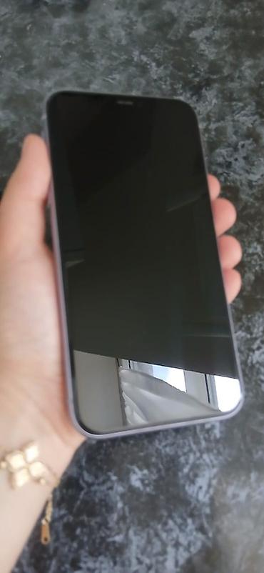 Apple iPhone: IPhone 11, Simsiz şarj — 2