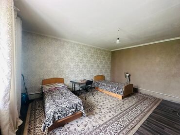 купить дом в бишкеке в рассрочку: 38 кв. м, 1 бөлмө, Жылытылган, Брондолгон эшиктер, Евроремонт