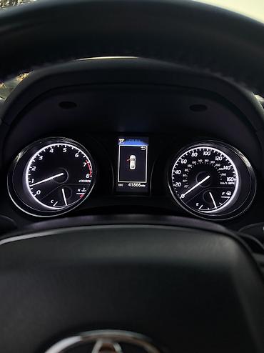 e6 3: Toyota Camry: 2020 г., 2.5 л, Типтроник, Бензин, Седан — 10