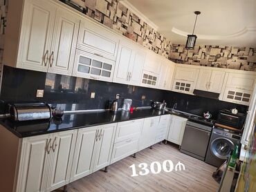 Mətbəx mebeli: *1300₼ MƏTBƏX mebeli :-TƏCİLİ SATILIR*‼️ Yeni kimidir ÖLÇÜ:-5.5*0.6