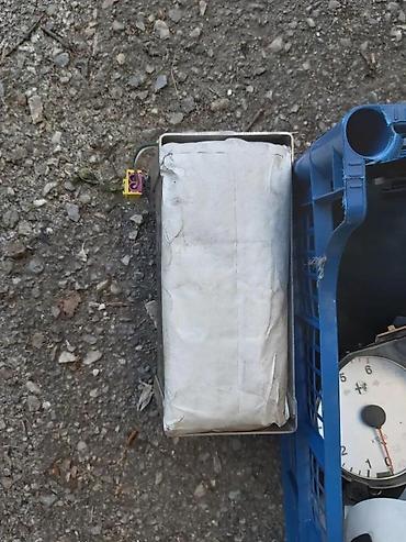 jos: ALFA 156 AIRBAG | Airbag vozaca i suvozaca vise komada . Cena je po — 4