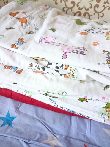 Двухъярусные детские кровати: Срочно продаю ‼️‼️‼️ ✅ Детские кроватки - 5шт×4= 20мест. ✅ Шкафчики - — 10