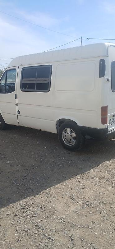 1998 ford transit: Ford Transit: 2.5 l | 1998 il 13000 km Van/Minivan — 2