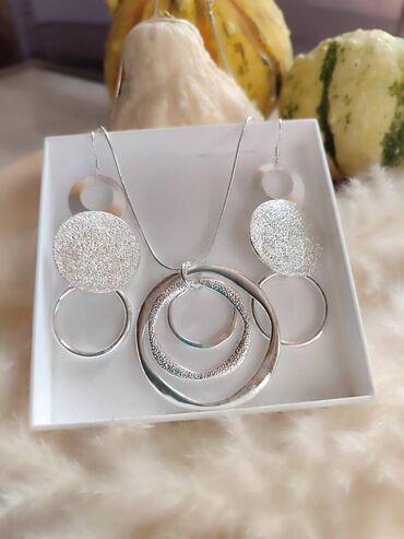 biotherm set: Set: Earrings, Necklace, Pendant, Material: Silver