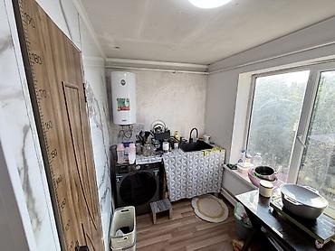 Продажа коттеджей и домов: 🏡 Продаются 2 дома на одном участке в ж/м Ак-Босого! 📐 Участок 5 соток — 23