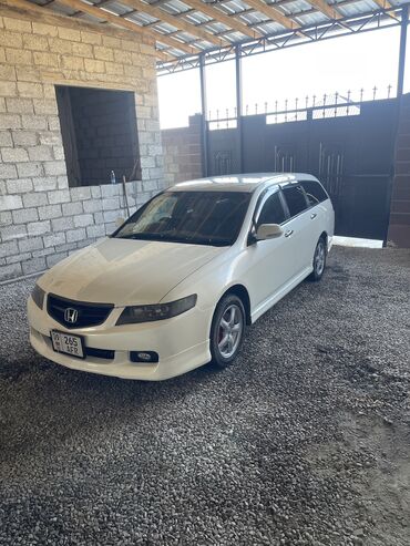 машина большая: Honda Accord: 2003 г., 2.4 л, Автомат, Газ, Универсал