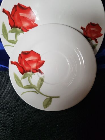 Ostalo posuđe: Vintaz porcelanski set. Set nigde okrzan,napukao,polomljen,sve na — 7