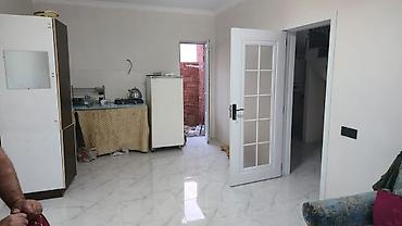 Otaqların uzunmüddətli kirayəsi: - İşıqlı, sakit və səliqəli otaq - Təbii taxta döşəmə - İkiqat şüşəli — 5
