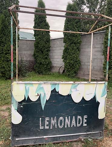 сму: Уличная торговая стойка «LEMONADE» с каркасом под навес - Мобильный — 1